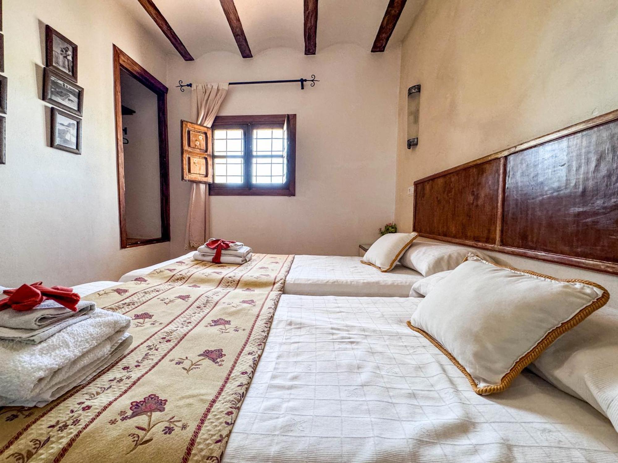 Cortijo Rural Bacares Guest House Freila Exterior foto